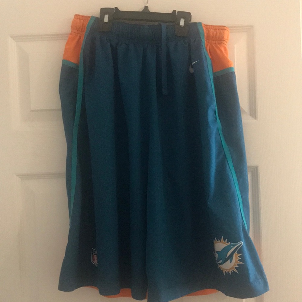Men’s NFL Miami Dolphins shorts